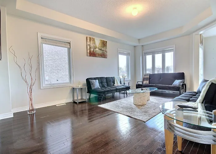 Luxury Home Mins From Waterfall Next To Transit