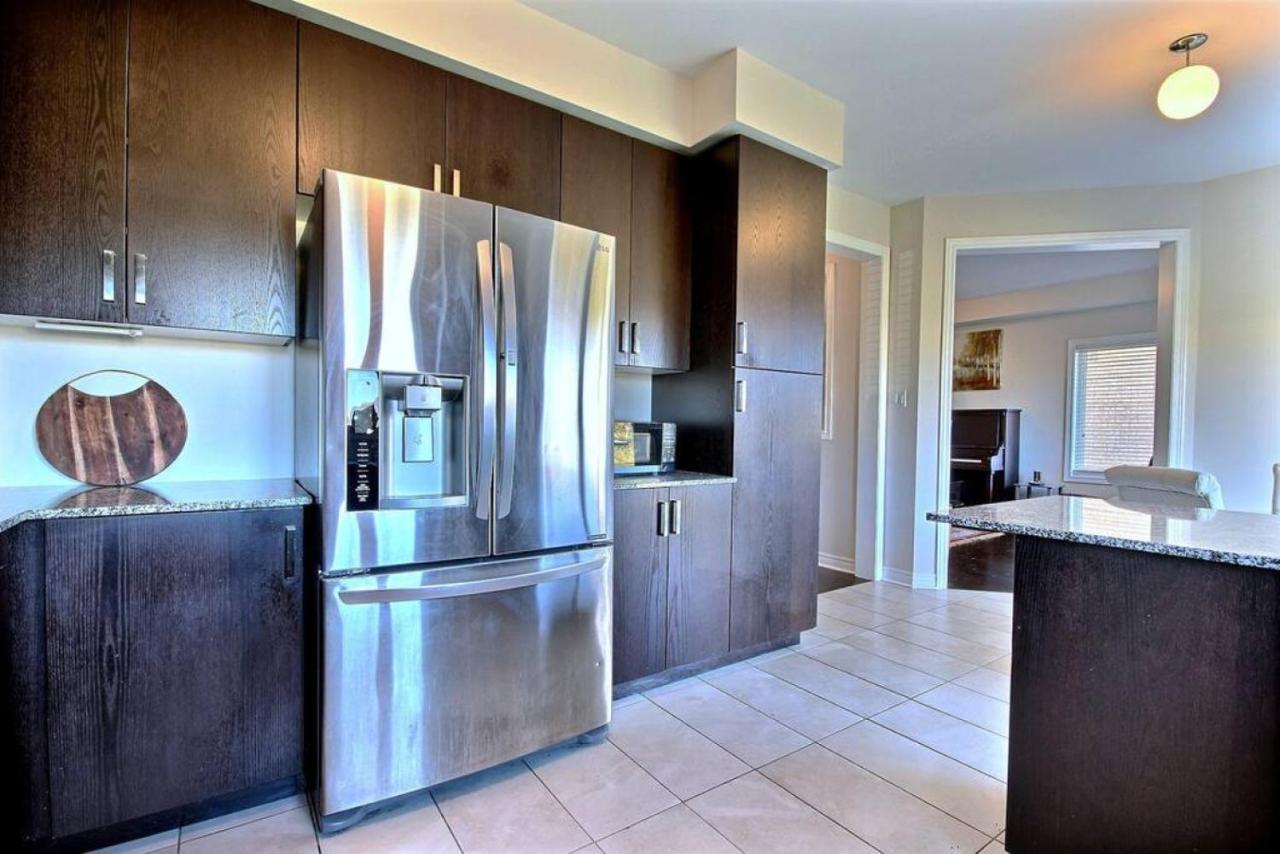 Holiday home Luxury Mins From Waterfall Next To Transit *